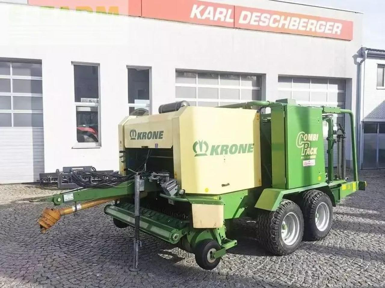 Krone combipack 1250 mc press-wickelkombination - Presse à balles cubiques: photos 1 Krone combipack 1250 mc press-wickelkombination - Presse à balles cubiques: photos 1