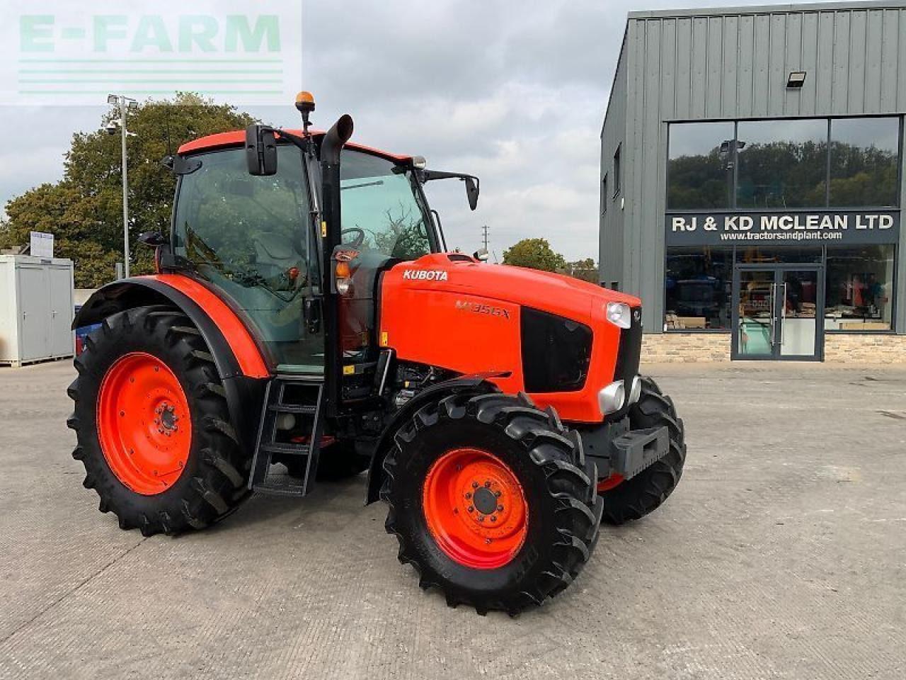 Kubota m135 gx tractor (st24279) - Tracteur agricole: photos 2 Kubota m135 gx tractor (st24279) - Tracteur agricole: photos 2