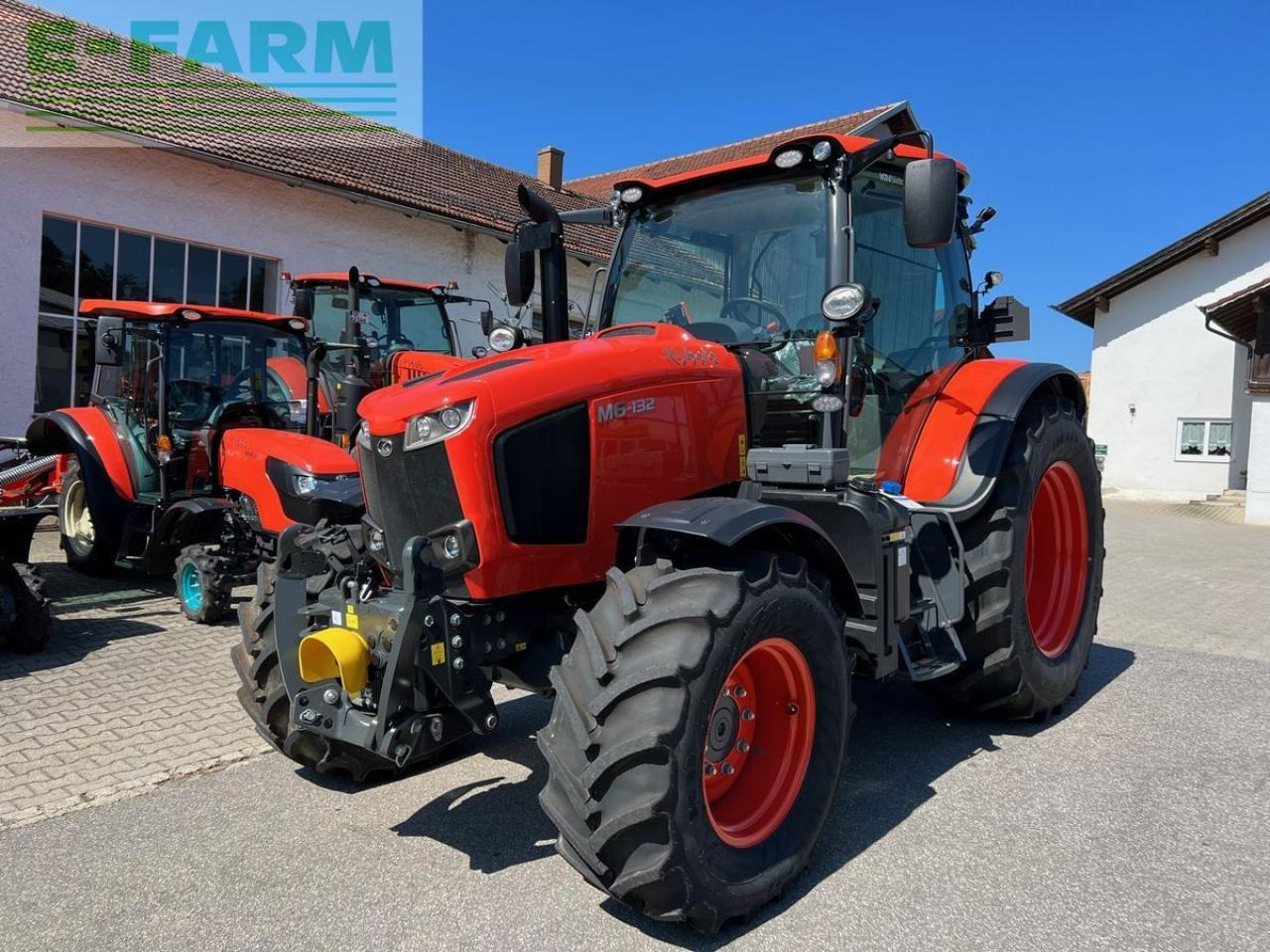 Kubota m6132 - Tracteur agricole: photos 1 Kubota m6132 - Tracteur agricole: photos 1