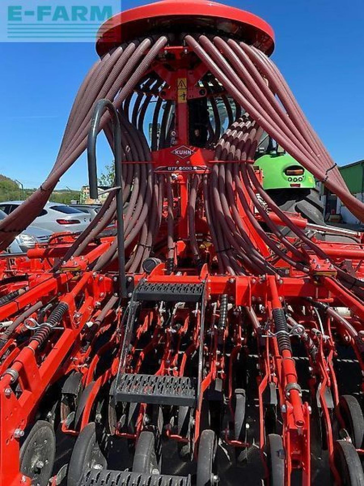 Kuhn drillkombi btf 5000 r mit fronttank und kreiselegge - Semoir: photos 2 Kuhn drillkombi btf 5000 r mit fronttank und kreiselegge - Semoir: photos 2