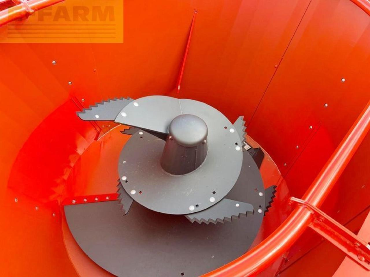 Matériel d'élevage Kuhn euromix i 870 futtermischwagen: photos 9