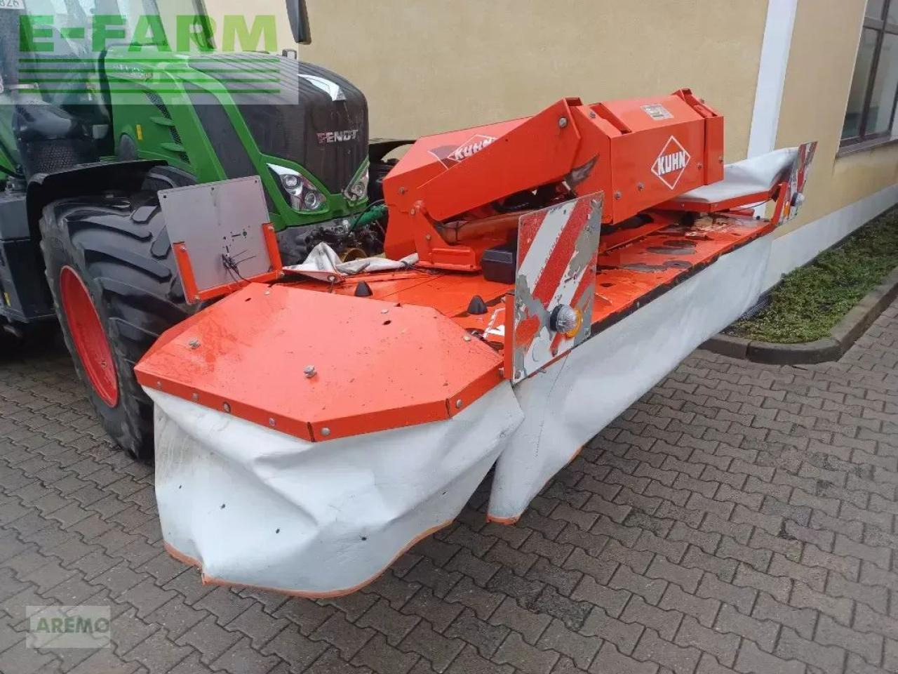 Kuhn fc 313 df-ff und fc 883 d-ff mit neuem mähbalken ! - Faucheuse: photos 3 Kuhn fc 313 df-ff und fc 883 d-ff mit neuem mähbalken ! - Faucheuse: photos 3