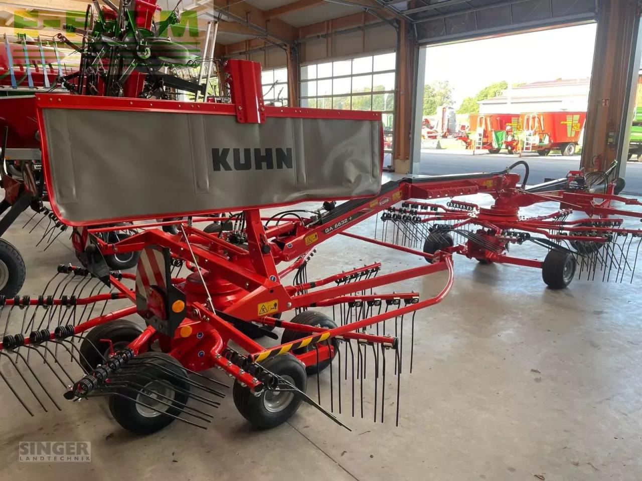 Kuhn ga 6632 + - Faneuse: photos 1 Kuhn ga 6632 + - Faneuse: photos 1