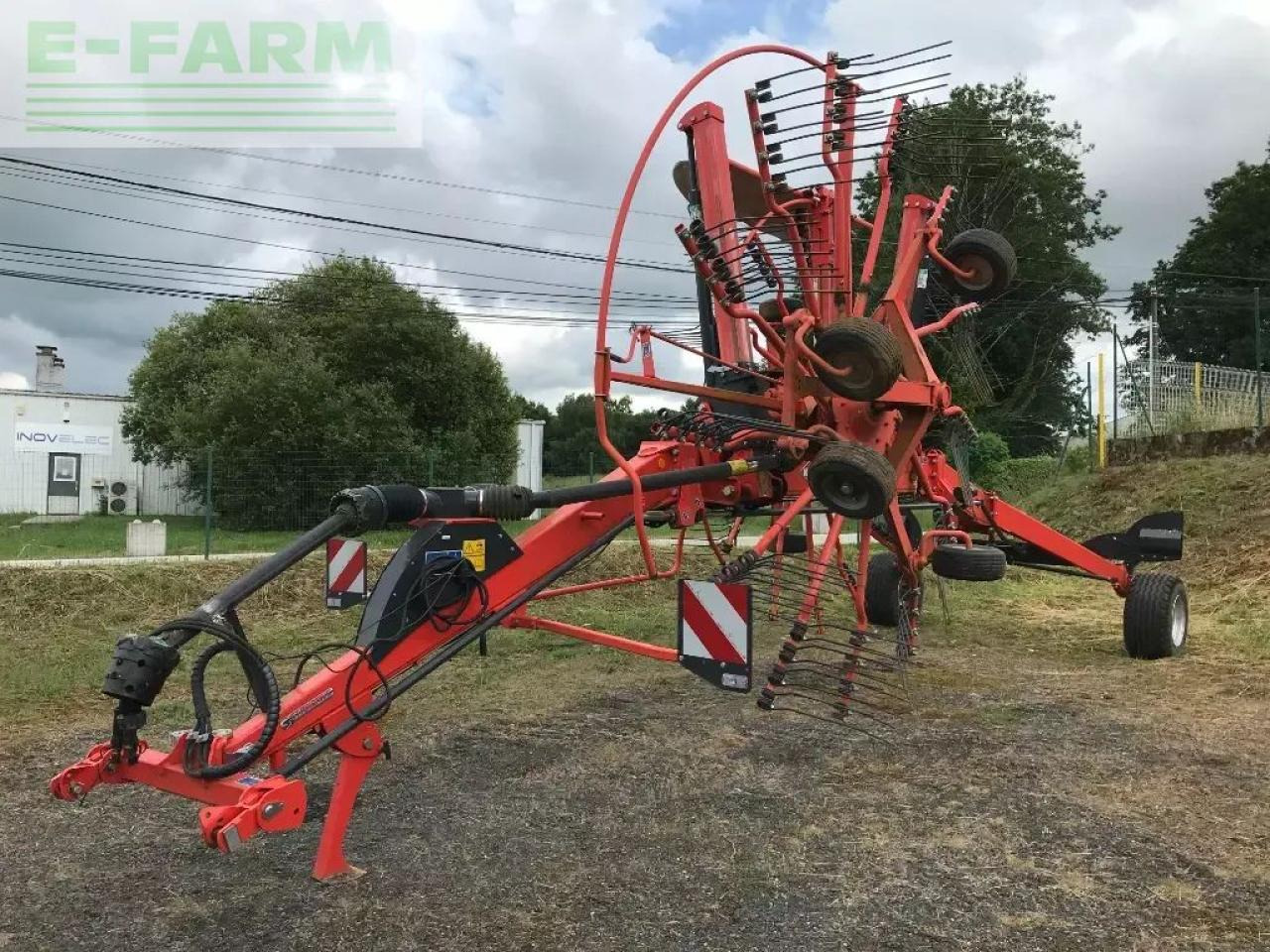 Kuhn ga 8830 - Faneuse: photos 1 Kuhn ga 8830 - Faneuse: photos 1