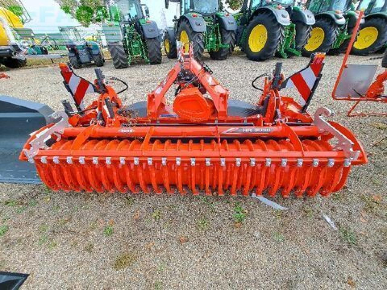 Kuhn hr3030 - Cover crop: photos 2 Kuhn hr3030 - Cover crop: photos 2