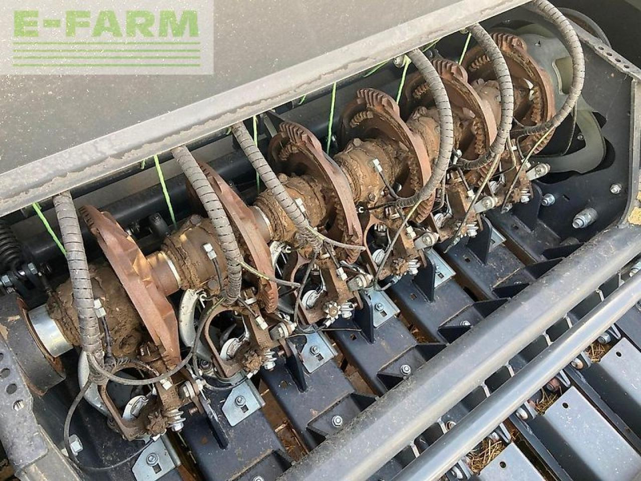 Presse à balles cubiques Kuhn lsb 1290d: photos 35 Presse à balles cubiques Kuhn lsb 1290d: photos 35