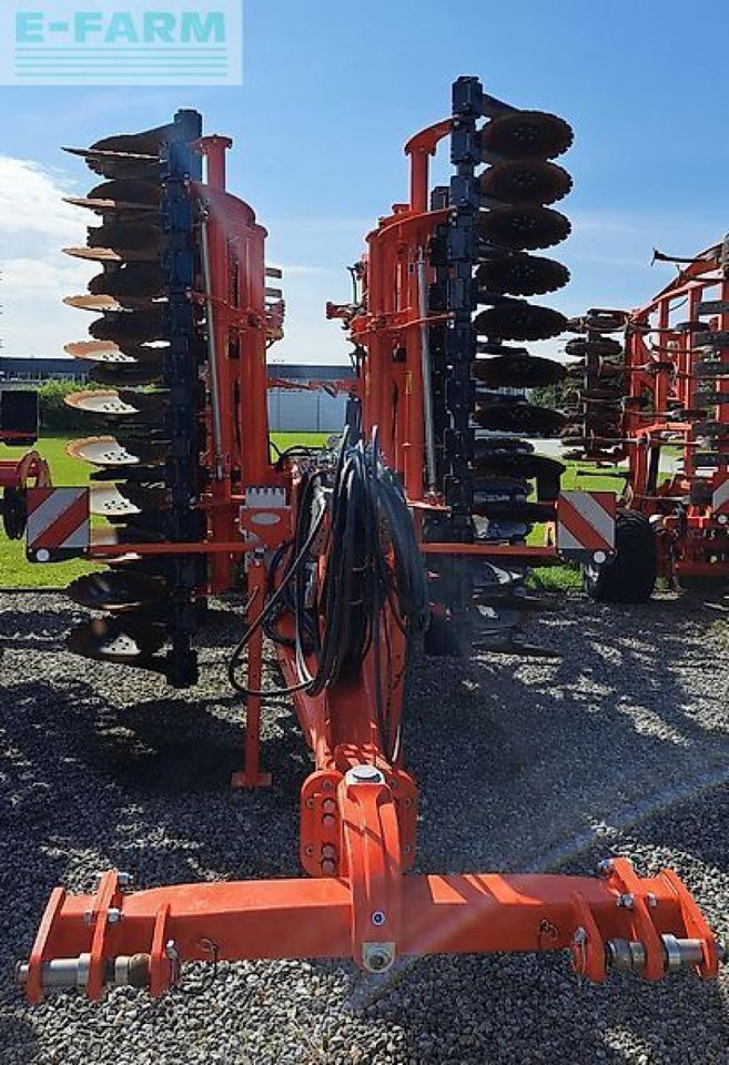 Kuhn performer 6000 - Combiné de semis: photos 2 Kuhn performer 6000 - Combiné de semis: photos 2