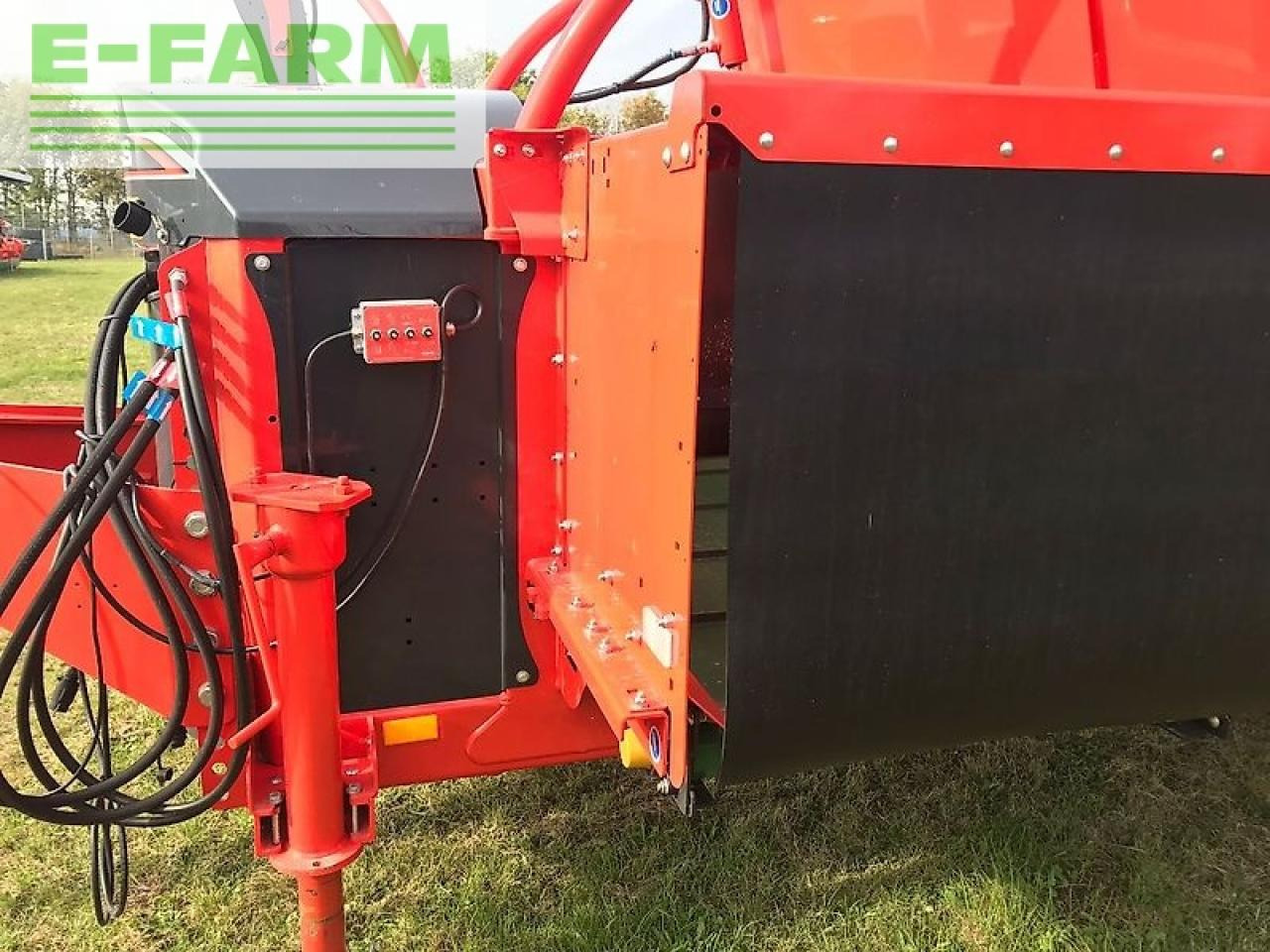Kuhn profile 14.2 cs compact - Mélangeuse: photos 5 Kuhn profile 14.2 cs compact - Mélangeuse: photos 5