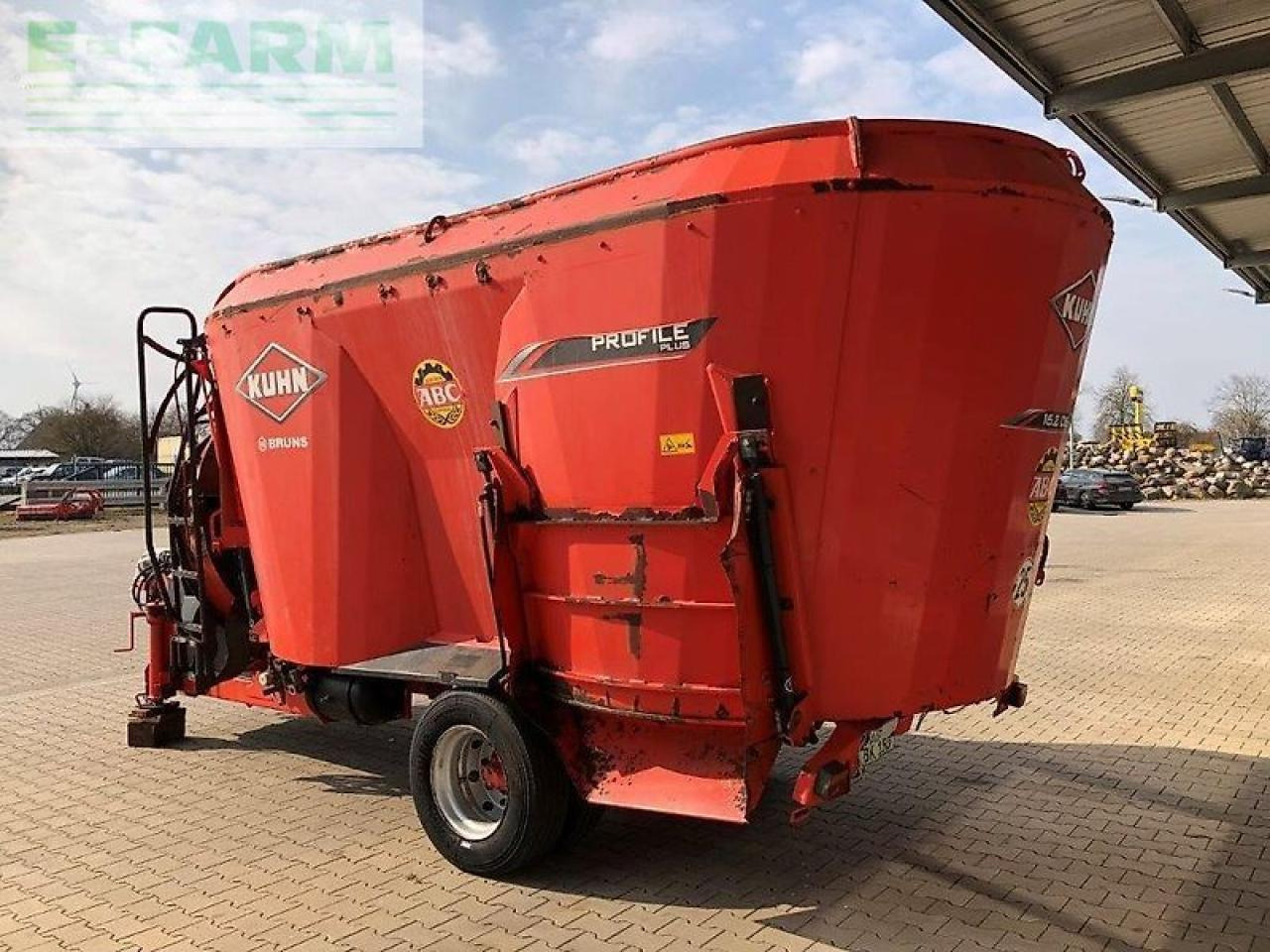 Kuhn profile plus 16.2 ds - Matériel d'élevage: photos 3 Kuhn profile plus 16.2 ds - Matériel d'élevage: photos 3