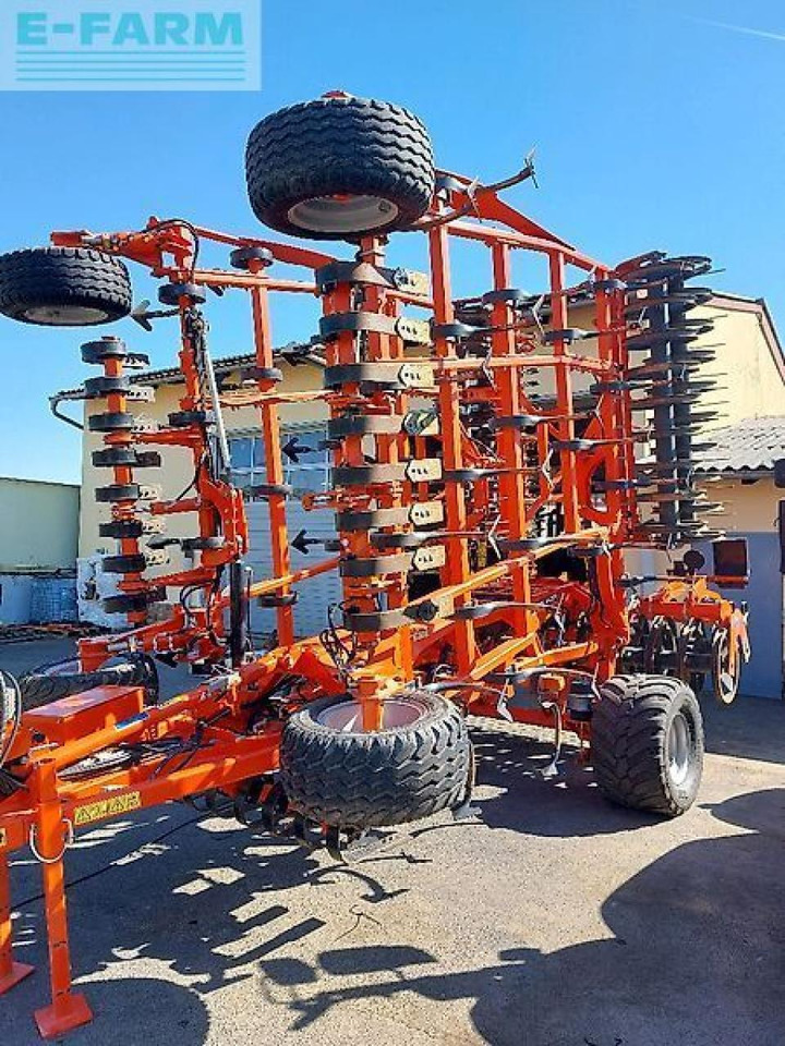 Kuhn prolander 7500 mit upgrade der zusätzl. stützrad - Combiné de semis: photos 1 Kuhn prolander 7500 mit upgrade der zusätzl. stützrad - Combiné de semis: photos 1