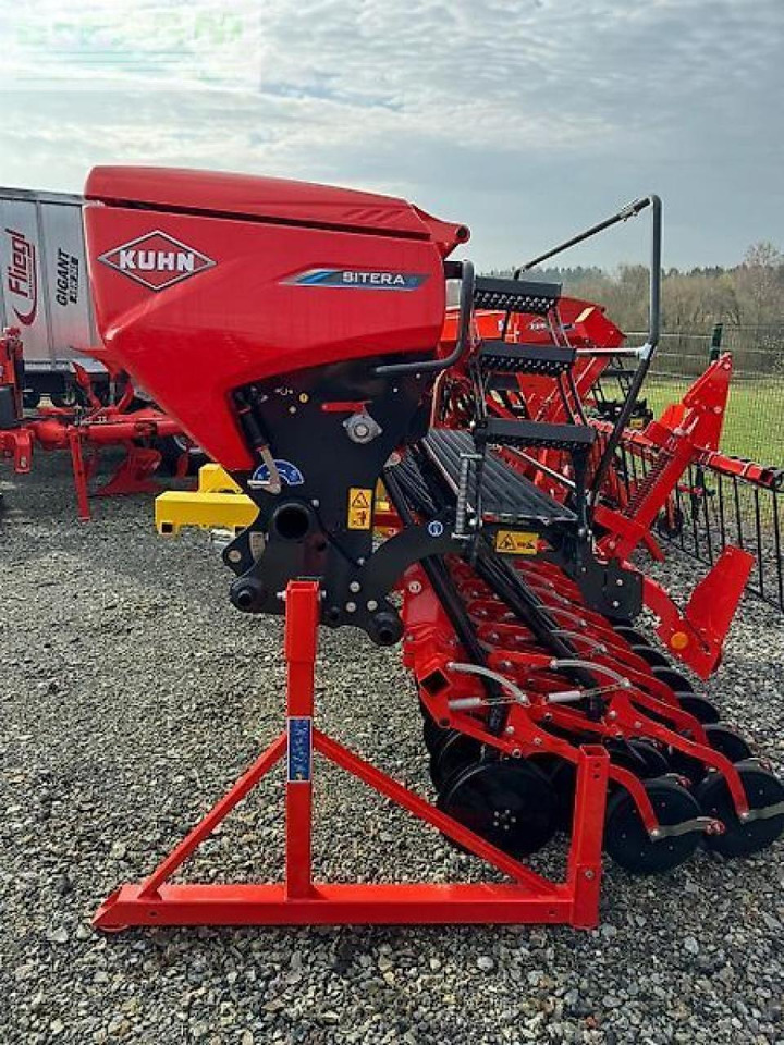 Kuhn sitera 3030-24 e - Semoir: photos 5 Kuhn sitera 3030-24 e - Semoir: photos 5