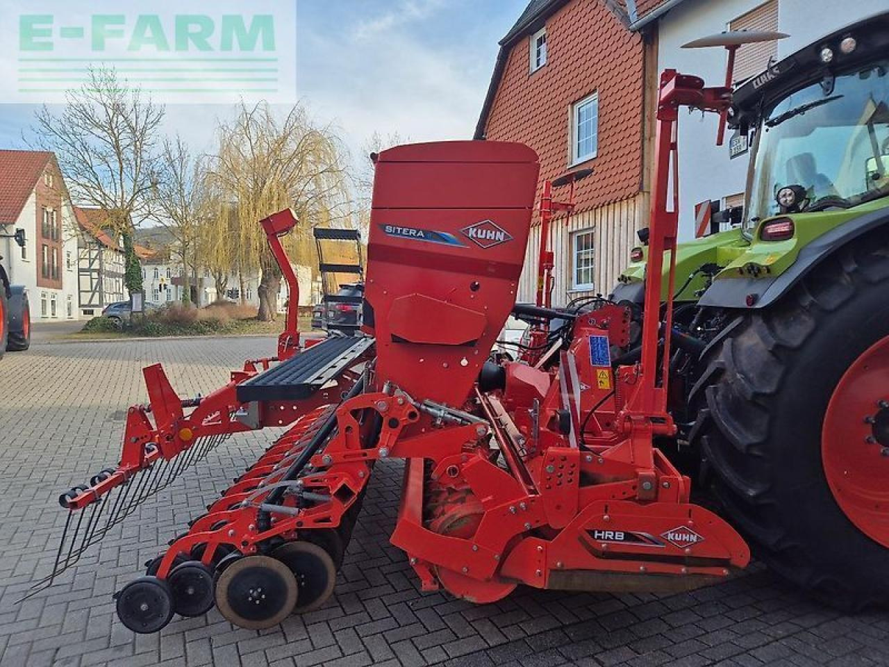 Kuhn sitera 330e 24 reihen + hrb 303d , elektrische dosierung, spuranreißer, durakuhn - Semoir: photos 4 Kuhn sitera 330e 24 reihen + hrb 303d , elektrische dosierung, spuranreißer, durakuhn - Semoir: photos 4