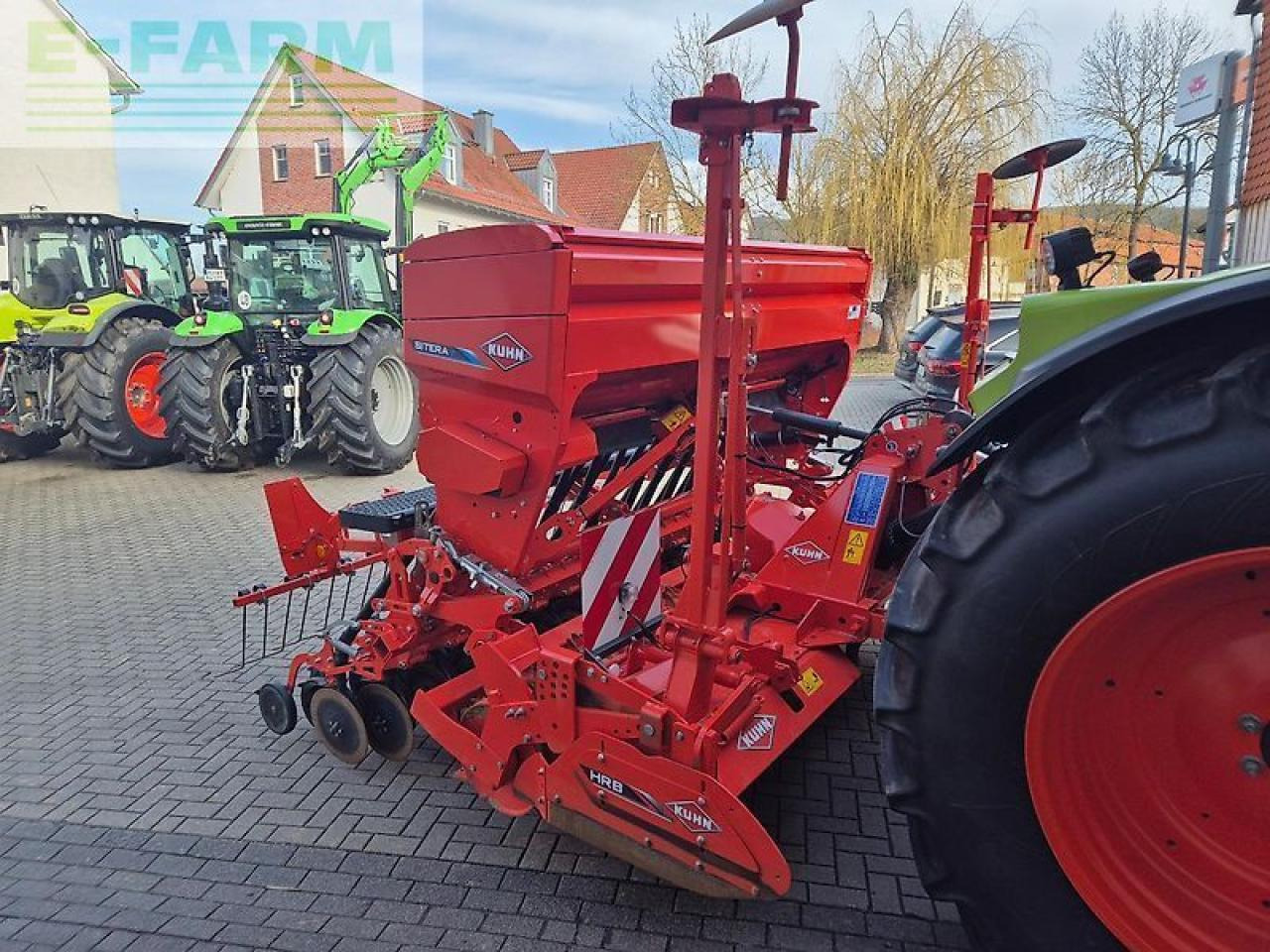 Kuhn sitera 330e 24 reihen + hrb 303d , elektrische dosierung, spuranreißer, durakuhn - Semoir: photos 5 Kuhn sitera 330e 24 reihen + hrb 303d , elektrische dosierung, spuranreißer, durakuhn - Semoir: photos 5