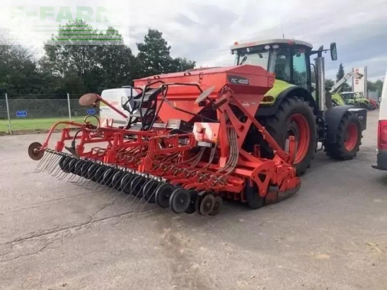 Kuhn venta nc 4000 & hr 4004 - Combiné de semis: photos 3 Kuhn venta nc 4000 & hr 4004 - Combiné de semis: photos 3