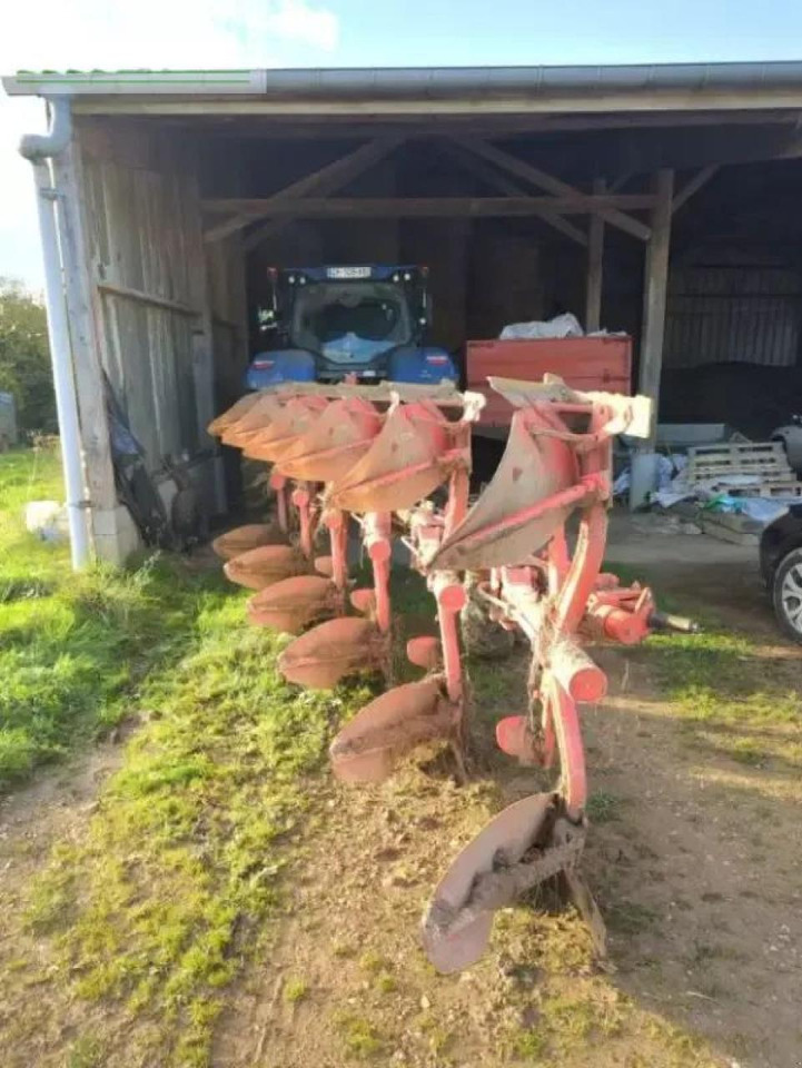 Kuhn vm 153 6 nsh - Charrue: photos 3 Kuhn vm 153 6 nsh - Charrue: photos 3