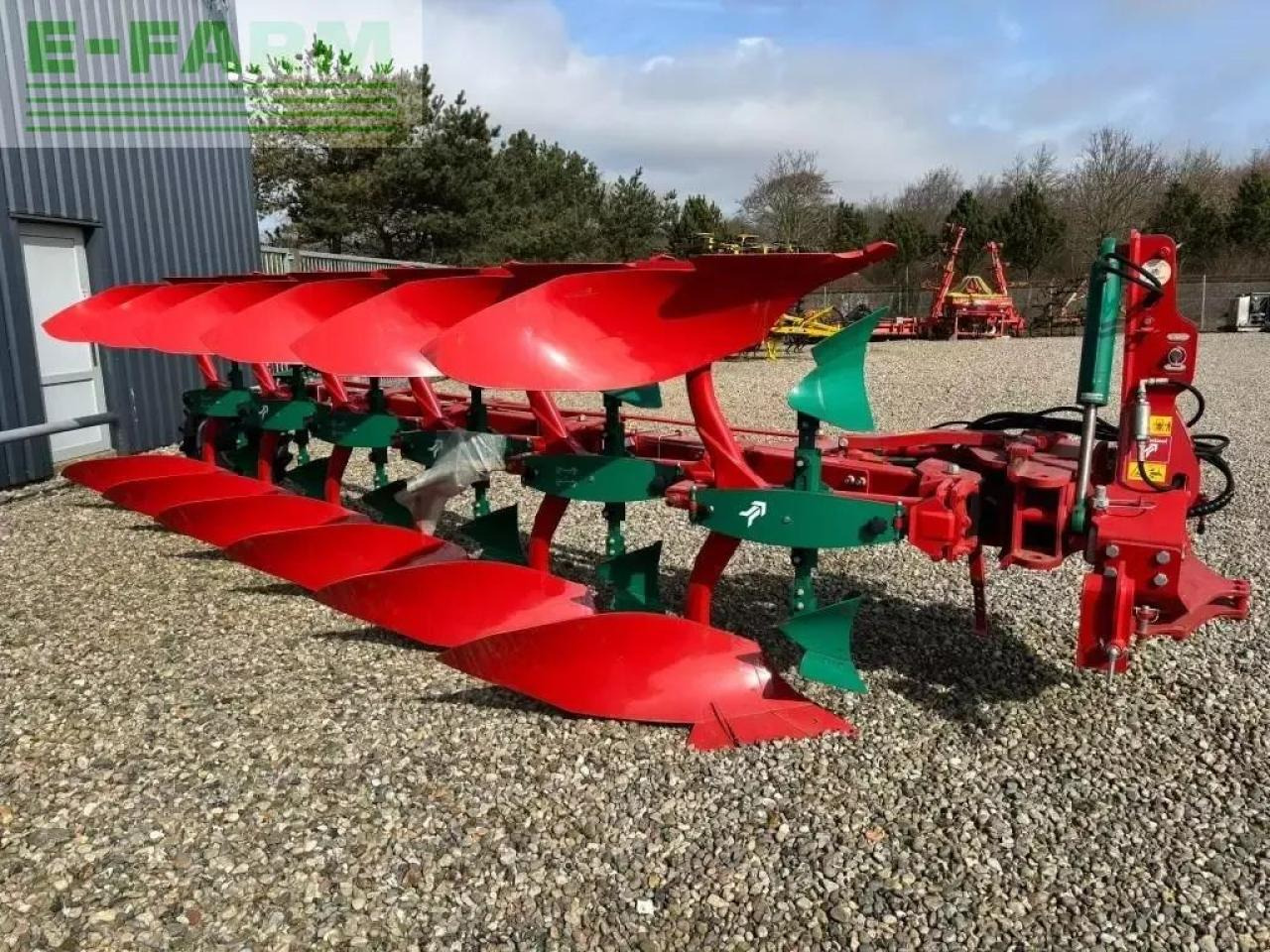 Kverneland 3300 s variomat 6 f - Charrue: photos 1 Kverneland 3300 s variomat 6 f - Charrue: photos 1