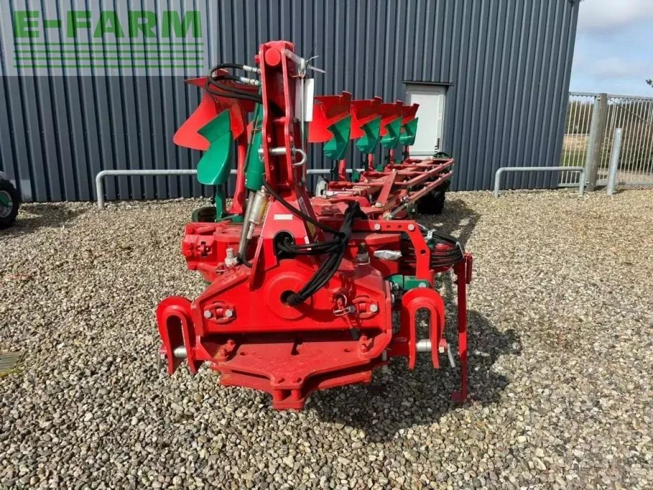 Kverneland 3300 s variomat 6 f - Charrue: photos 3 Kverneland 3300 s variomat 6 f - Charrue: photos 3