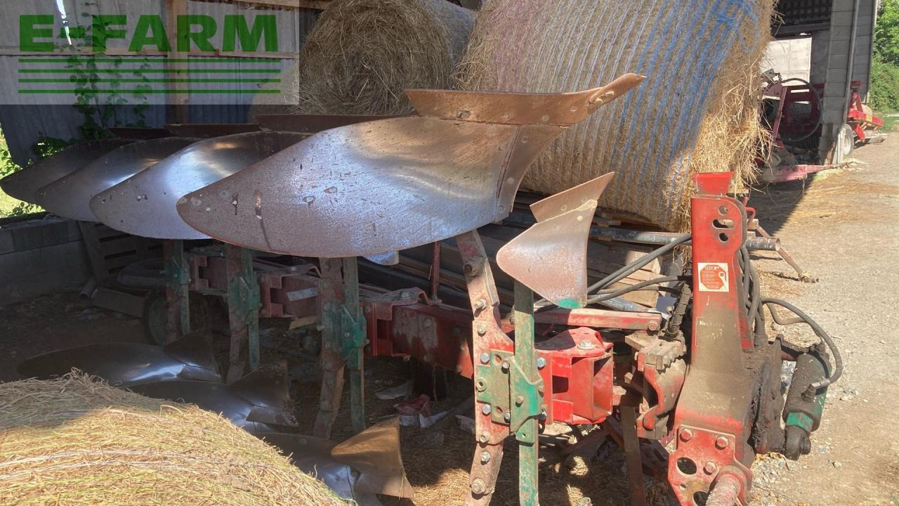 Kverneland LB 100 - Charrue: photos 1 Kverneland LB 100 - Charrue: photos 1