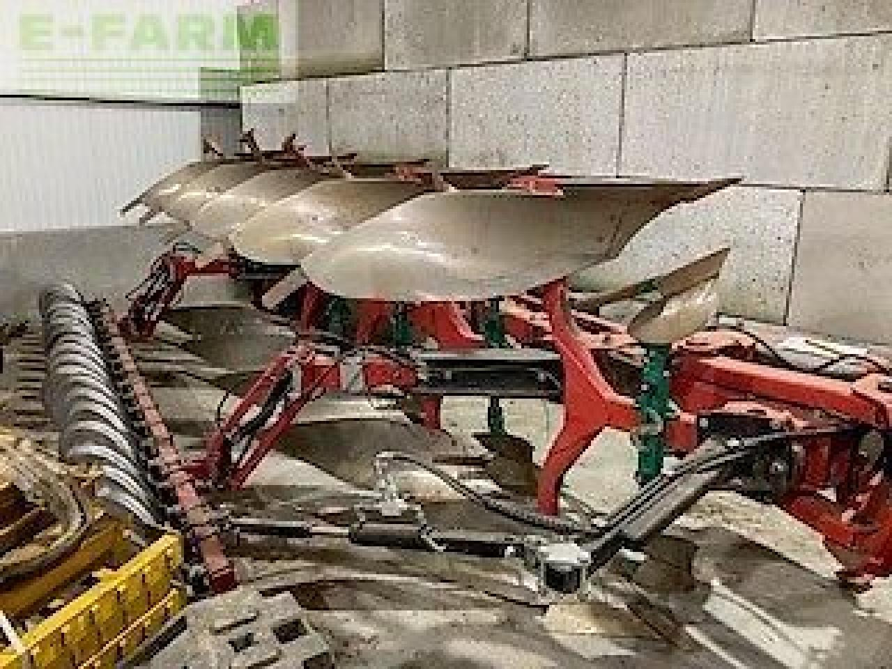 Kverneland kk 2500b i plough isobus met vorenpakker - Charrue: photos 1 Kverneland kk 2500b i plough isobus met vorenpakker - Charrue: photos 1