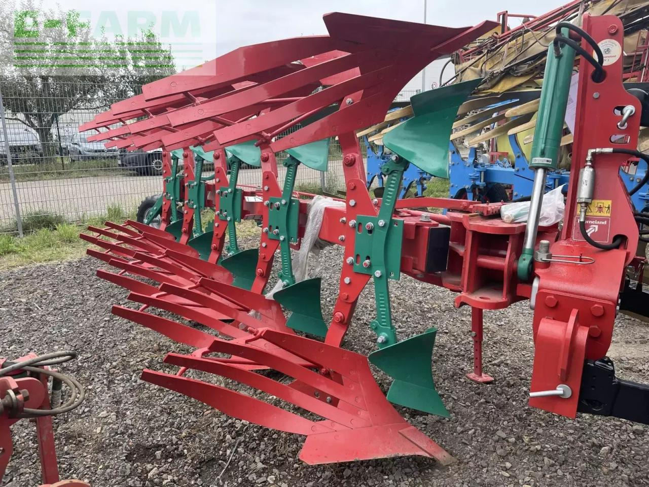 Kverneland lb 100-300-5 hd - Charrue: photos 1 Kverneland lb 100-300-5 hd - Charrue: photos 1