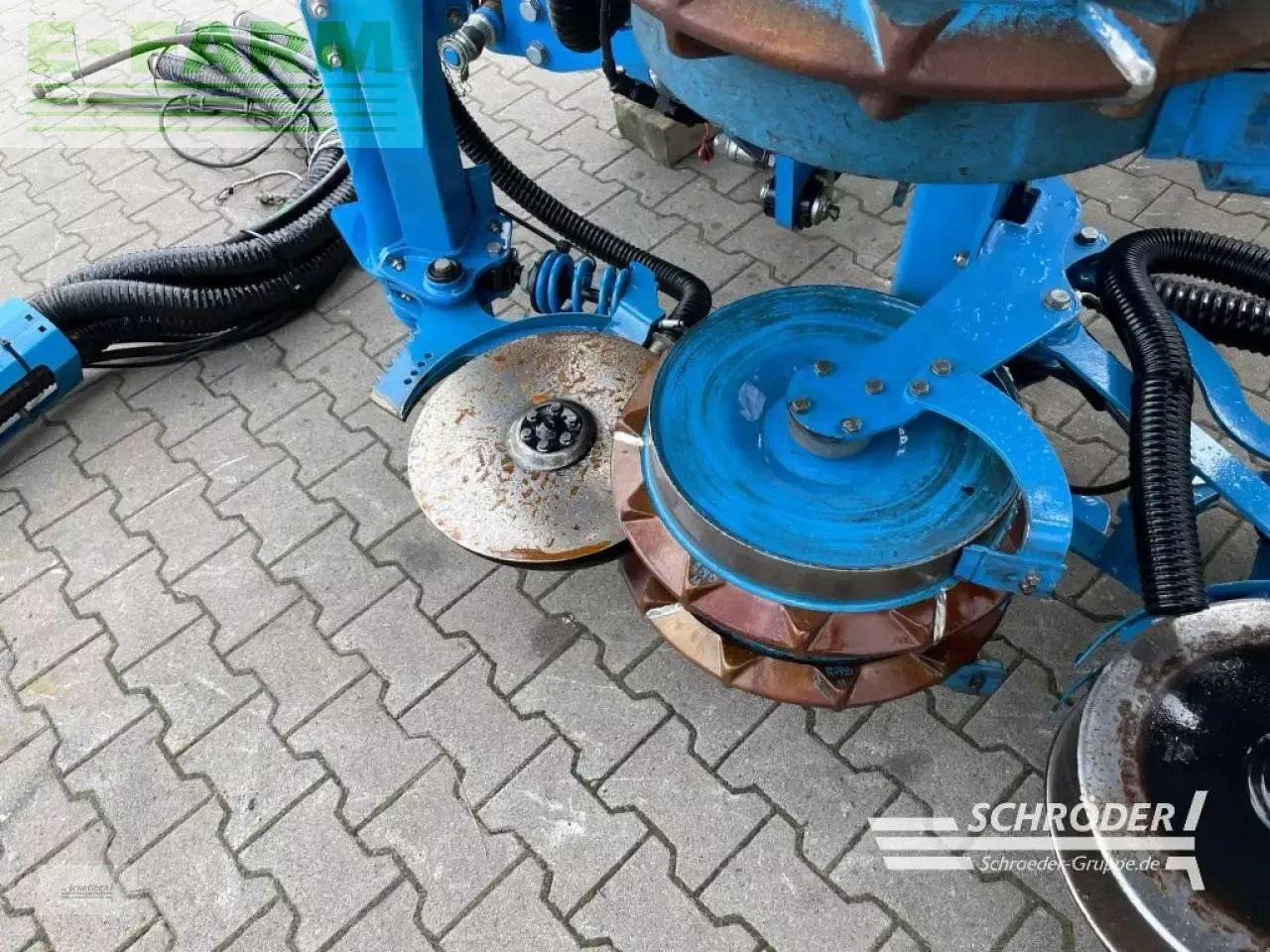 Semoir monograine Lemken azurit 9/8.75 k d + solitair 23/1900: photos 15 Semoir monograine Lemken azurit 9/8.75 k d + solitair 23/1900: photos 15