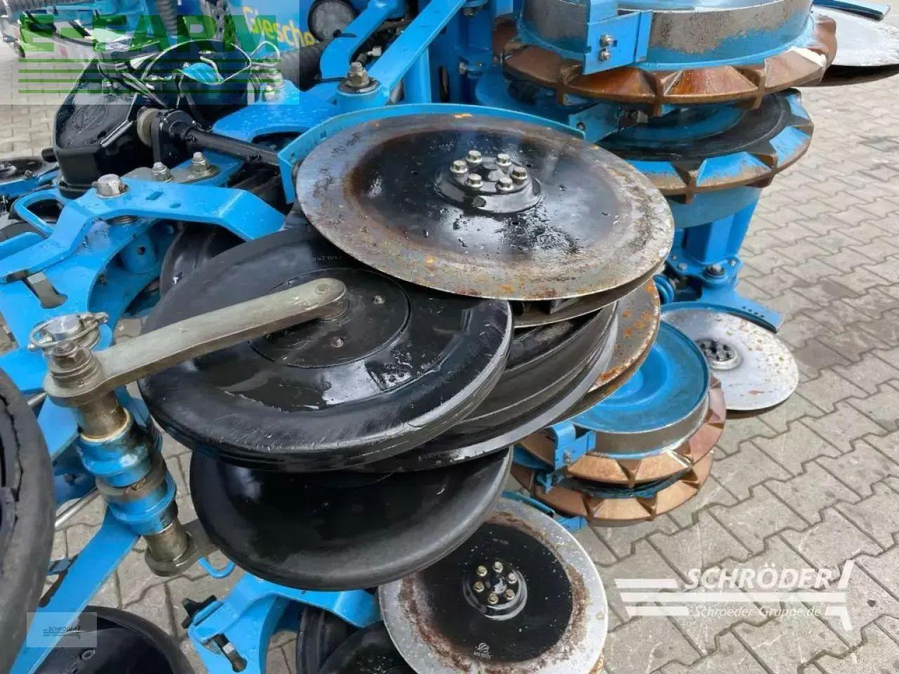 Semoir monograine Lemken azurit 9/8.75 k d + solitair 23/1900: photos 19 Semoir monograine Lemken azurit 9/8.75 k d + solitair 23/1900: photos 19