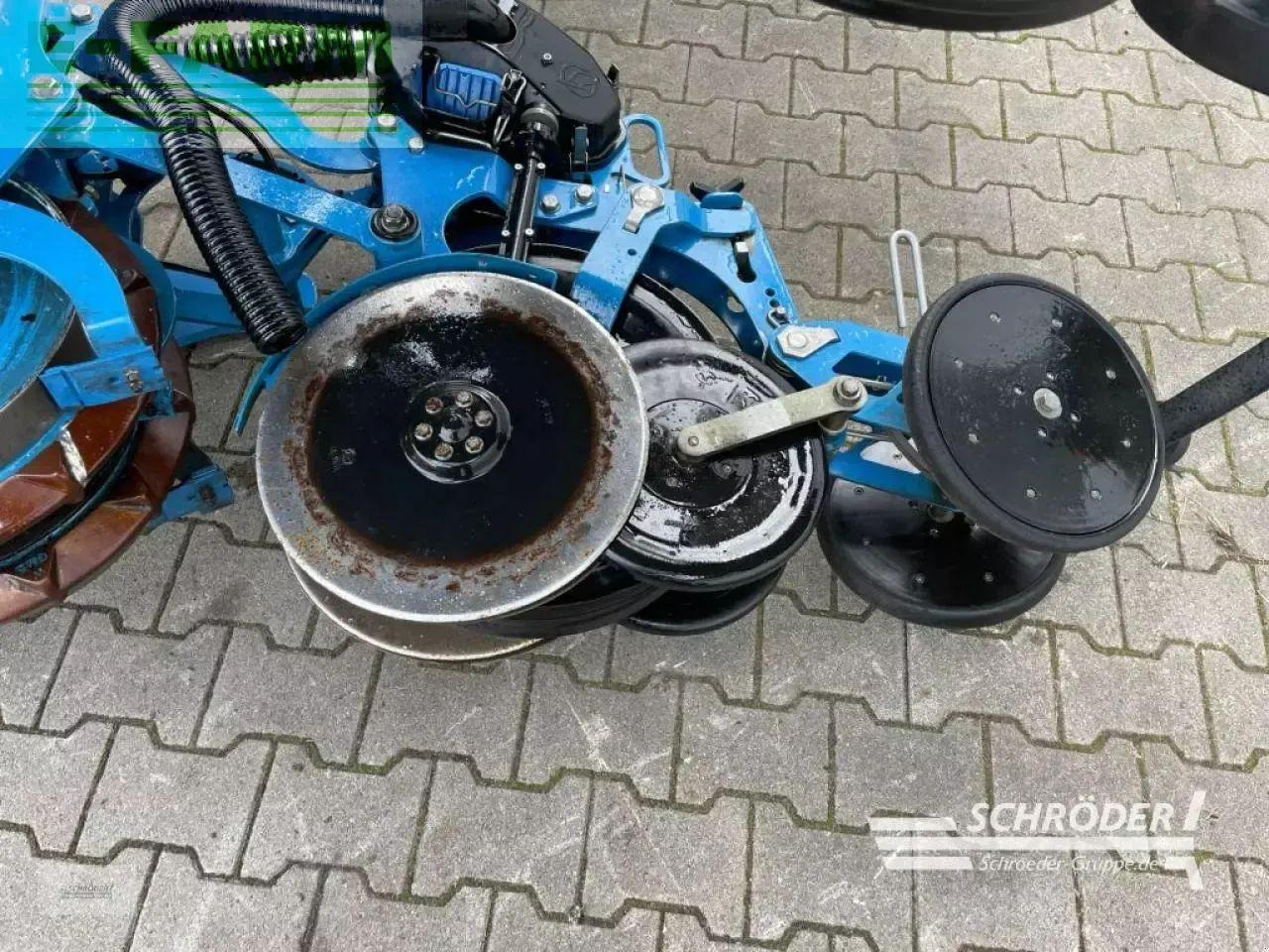 Semoir monograine Lemken azurit 9/8.75 k d + solitair 23/1900: photos 16 Semoir monograine Lemken azurit 9/8.75 k d + solitair 23/1900: photos 16