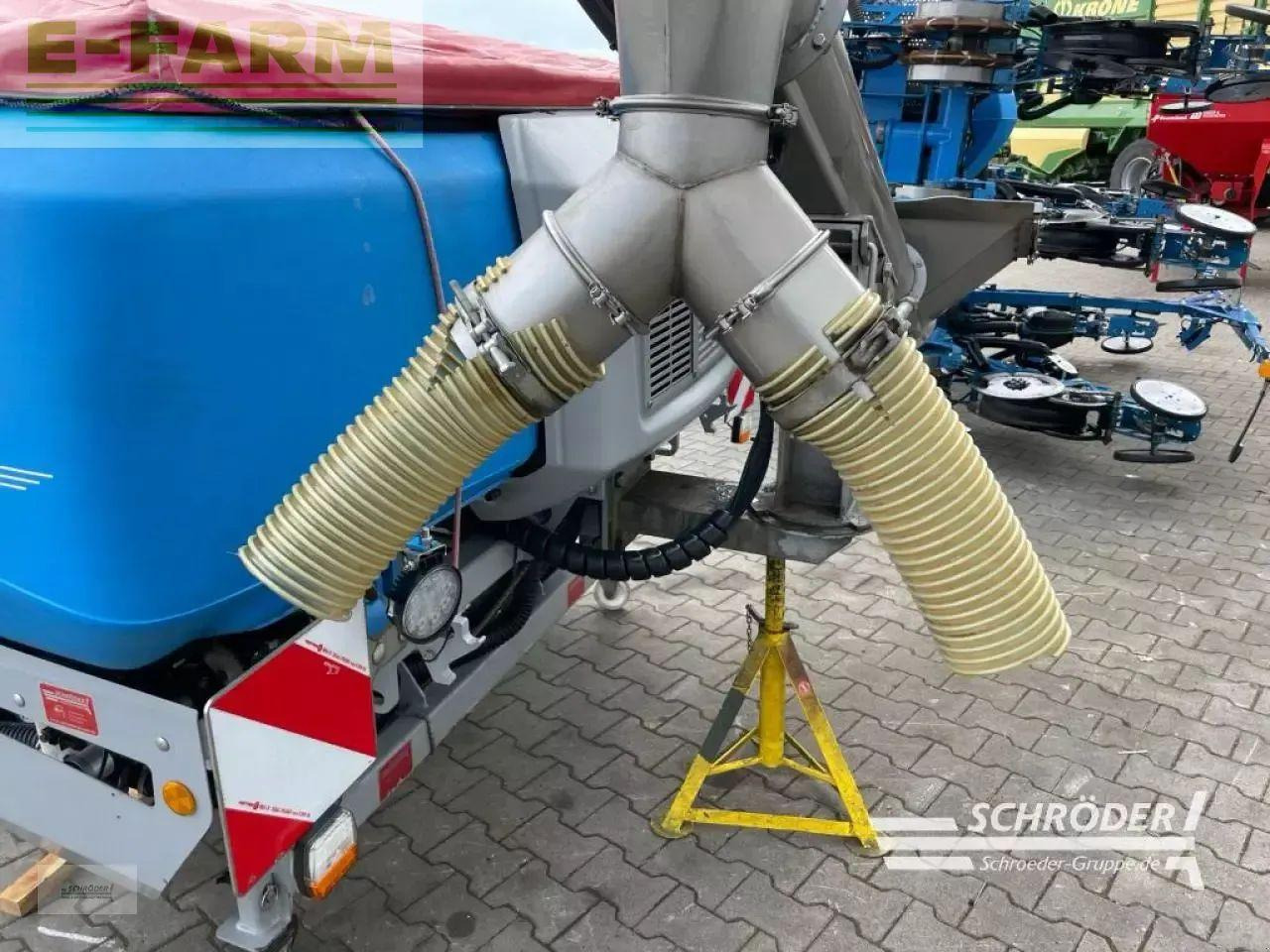 Semoir monograine Lemken azurit 9/8.75 k d + solitair 23/1900: photos 9 Semoir monograine Lemken azurit 9/8.75 k d + solitair 23/1900: photos 9