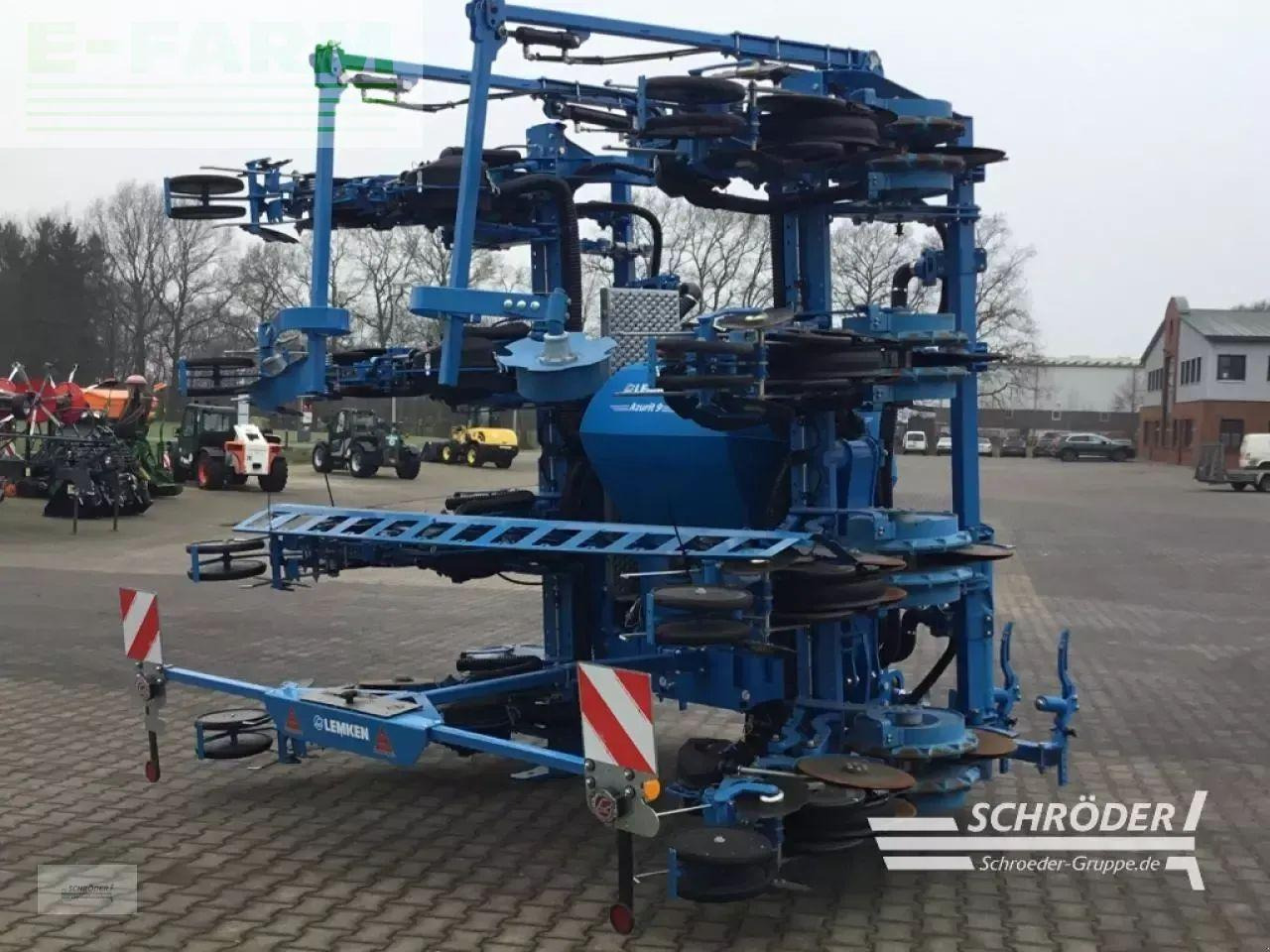 Lemken azurit 9 | demomaschine | nur 131 hektar - Semoir monograine: photos 2 Lemken azurit 9 | demomaschine | nur 131 hektar - Semoir monograine: photos 2