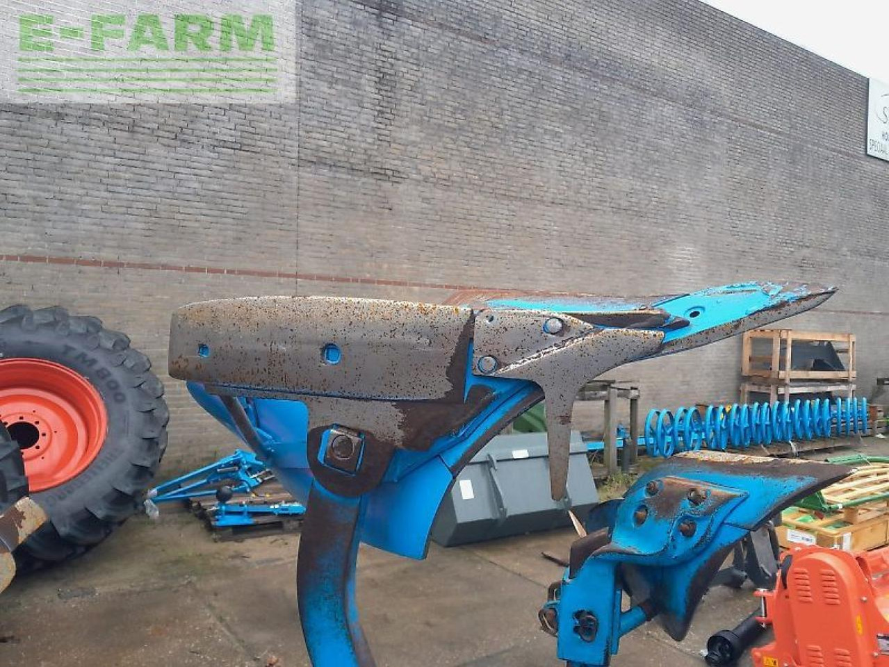 Lemken juwel 8 v 5 n100 - Charrue: photos 4 Lemken juwel 8 v 5 n100 - Charrue: photos 4