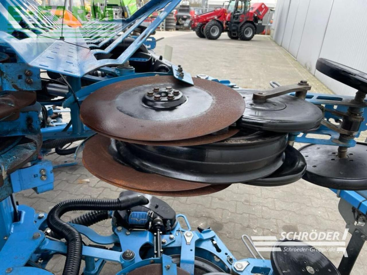 Lemken solitair 23/1900 / azurit 9/8.75 k d - Semoir monograine: photos 5 Lemken solitair 23/1900 / azurit 9/8.75 k d - Semoir monograine: photos 5