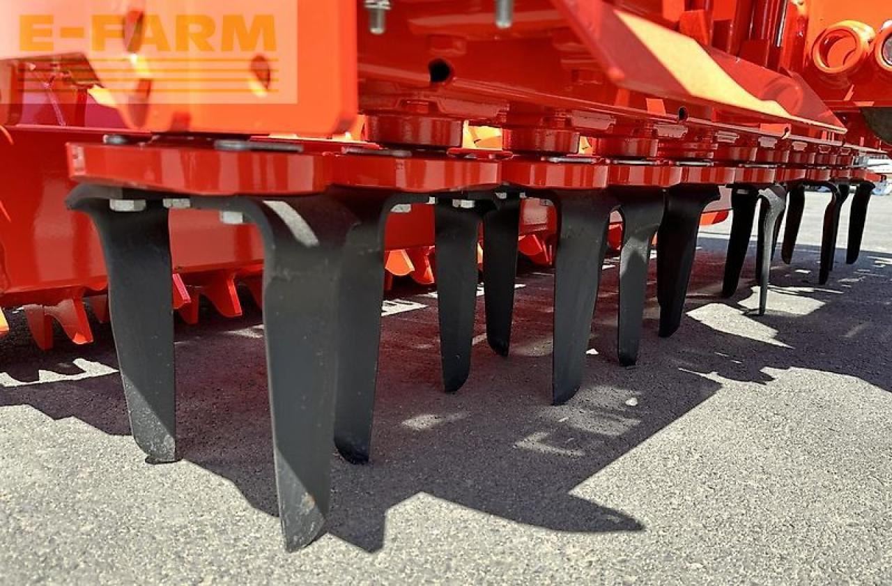 Maschio dama 250 20 corex dc-classic 2500 - Semoir: photos 4 Maschio dama 250 20 corex dc-classic 2500 - Semoir: photos 4