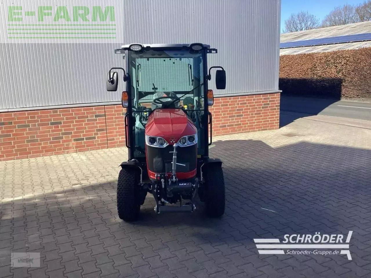 Tracteur agricole Massey Ferguson 1735 m hc: photos 11