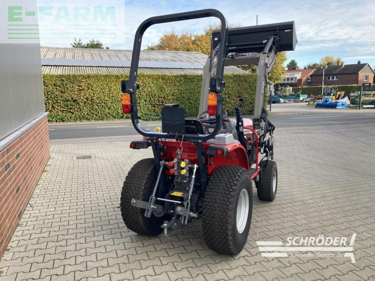 Massey Ferguson 1735 m hp ( iseki th 5370 ahl ) - Tracteur agricole: photos 3 Massey Ferguson 1735 m hp ( iseki th 5370 ahl ) - Tracteur agricole: photos 3