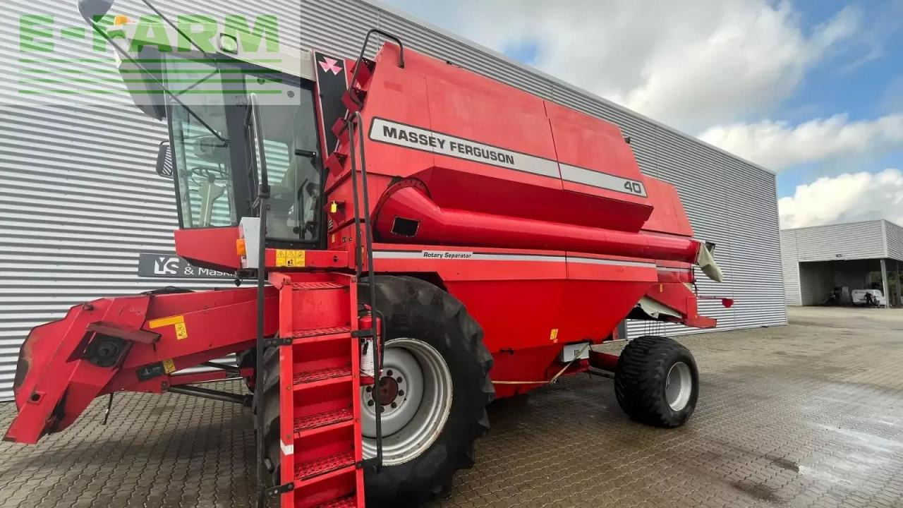 Massey Ferguson 40 - Moissonneuse-batteuse: photos 1 Massey Ferguson 40 - Moissonneuse-batteuse: photos 1