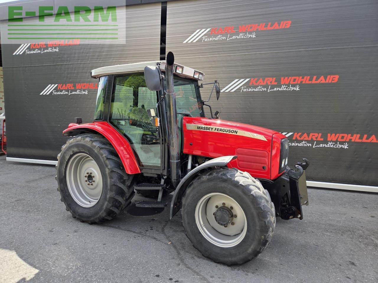 Massey Ferguson 6235-4 - Tracteur agricole: photos 1 Massey Ferguson 6235-4 - Tracteur agricole: photos 1