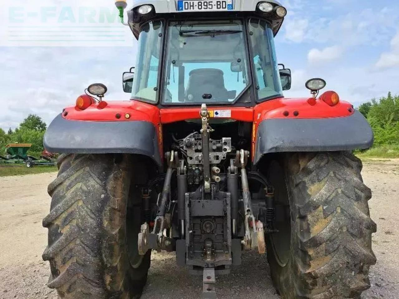 Massey Ferguson 7615 - Tracteur agricole: photos 5 Massey Ferguson 7615 - Tracteur agricole: photos 5