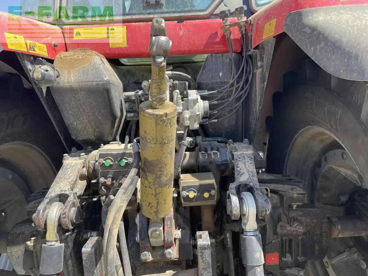 Massey Ferguson 8250-4 - Tracteur agricole: photos 4 Massey Ferguson 8250-4 - Tracteur agricole: photos 4