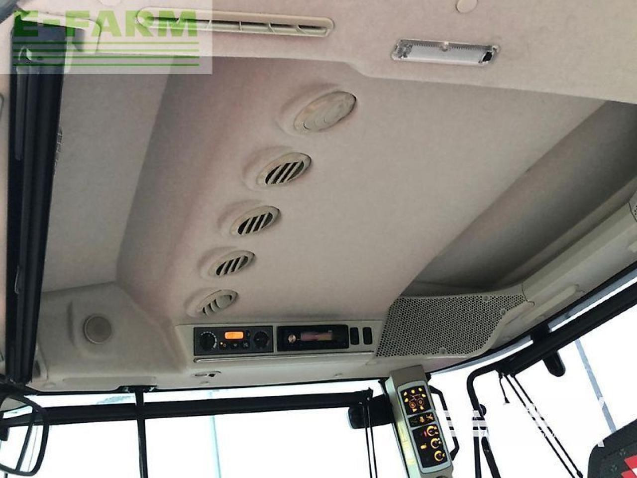 Tracteur agricole Massey Ferguson 8735 s dyna-vt new exclusive Exclusive: photos 15 Tracteur agricole Massey Ferguson 8735 s dyna-vt new exclusive Exclusive: photos 15