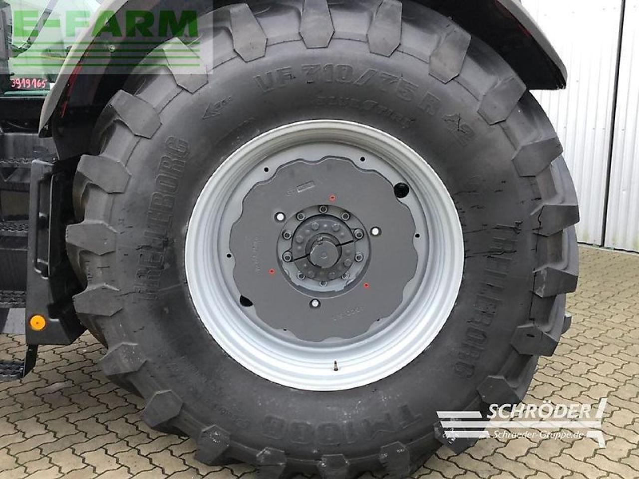 Tracteur agricole Massey Ferguson 8735 s dyna-vt new exclusive Exclusive: photos 9 Tracteur agricole Massey Ferguson 8735 s dyna-vt new exclusive Exclusive: photos 9