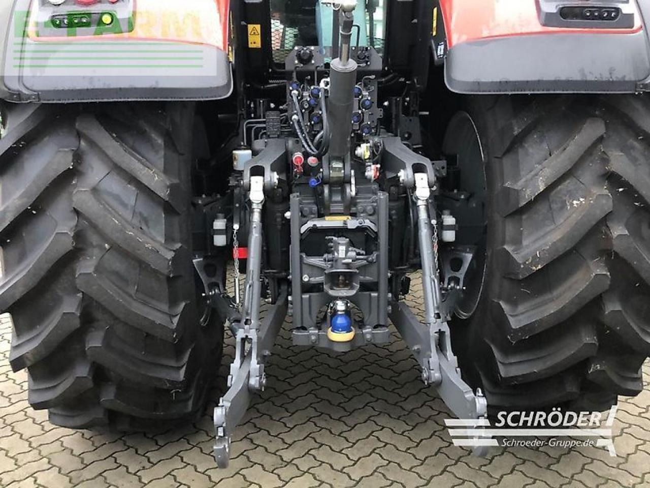 Tracteur agricole Massey Ferguson 8735 s dyna-vt new exclusive Exclusive: photos 7 Tracteur agricole Massey Ferguson 8735 s dyna-vt new exclusive Exclusive: photos 7
