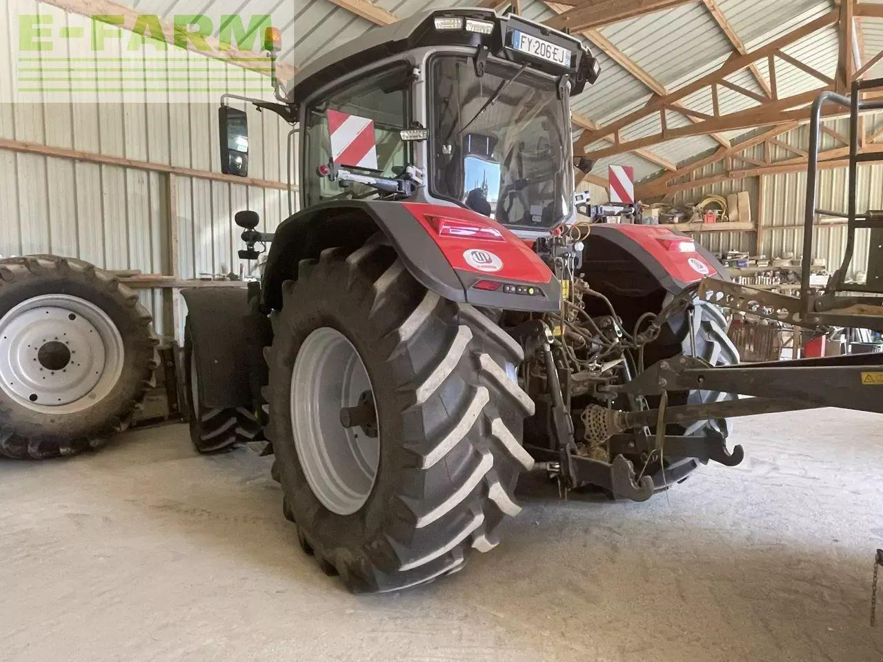 Massey Ferguson 8s.205 d7 - Tracteur agricole: photos 5 Massey Ferguson 8s.205 d7 - Tracteur agricole: photos 5
