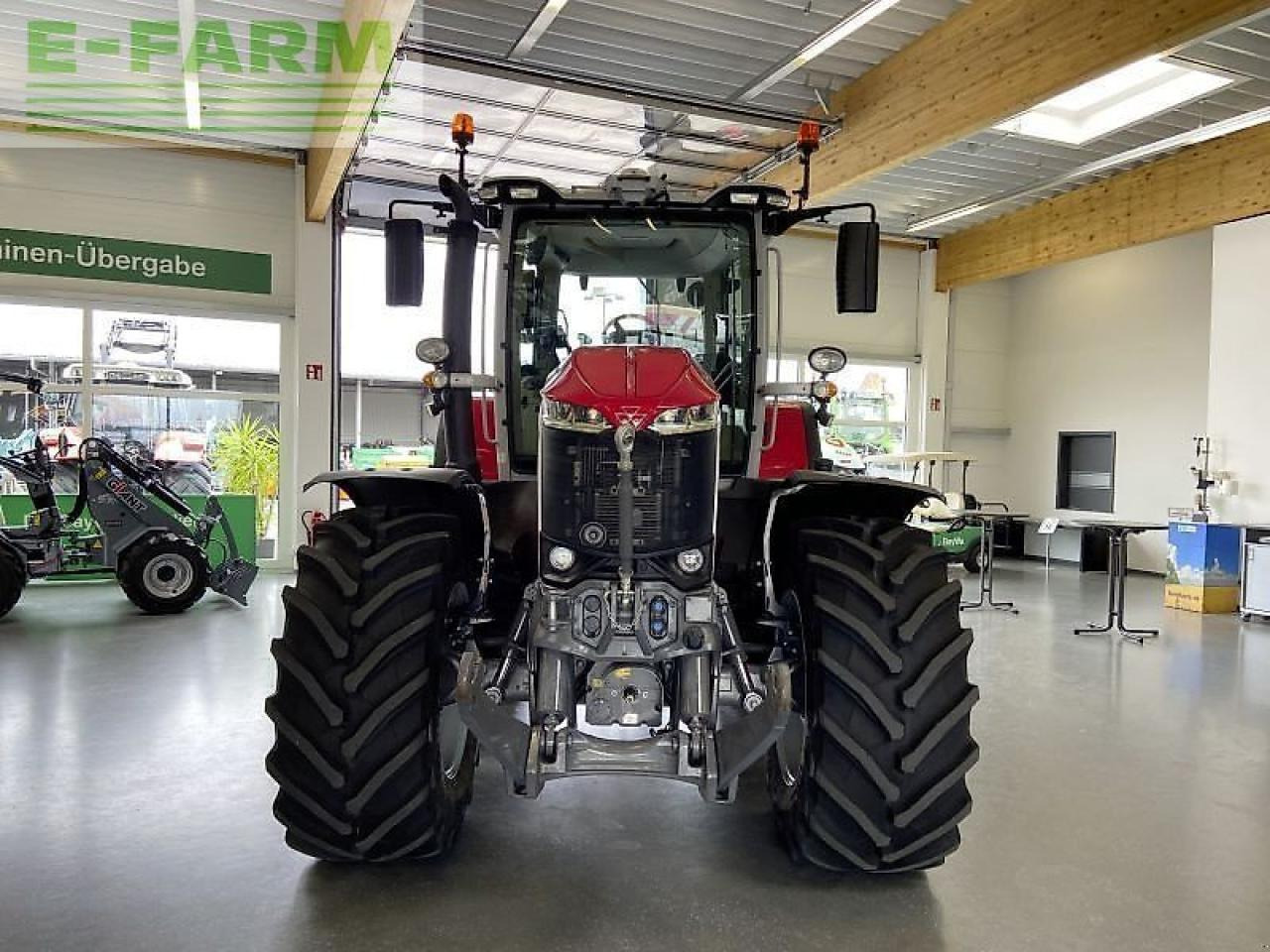 Massey Ferguson 8s.225 dyna e-power - Tracteur agricole: photos 4 Massey Ferguson 8s.225 dyna e-power - Tracteur agricole: photos 4
