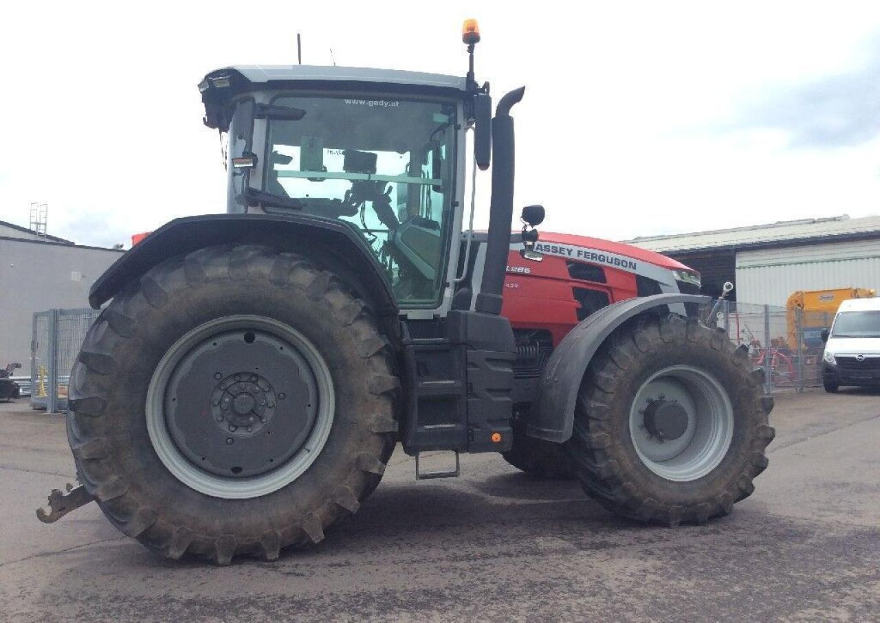 Massey Ferguson 8s.265 - Tracteur agricole: photos 4 Massey Ferguson 8s.265 - Tracteur agricole: photos 4