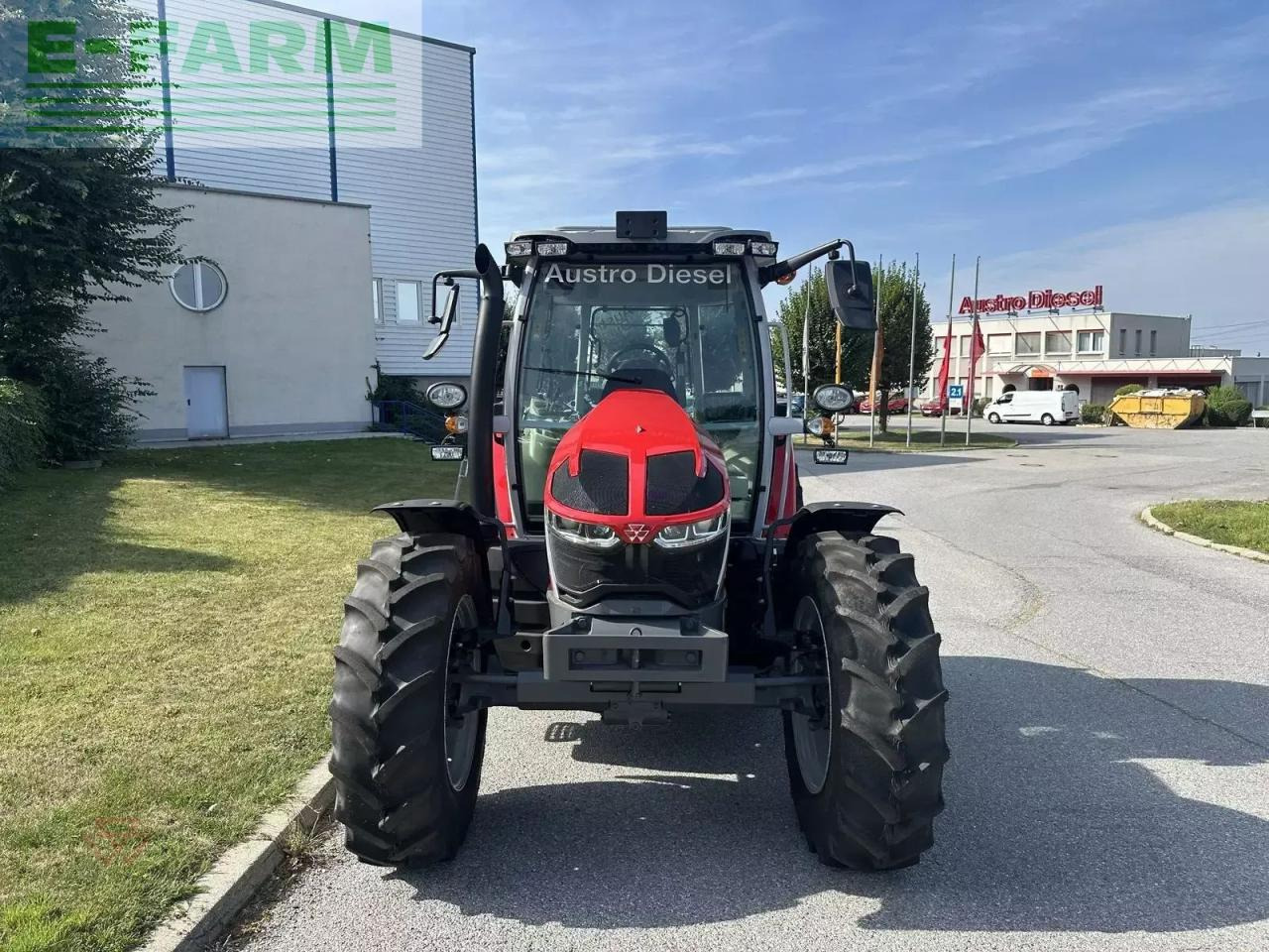 Massey Ferguson - Tracteur agricole: photos 4 Massey Ferguson - Tracteur agricole: photos 4