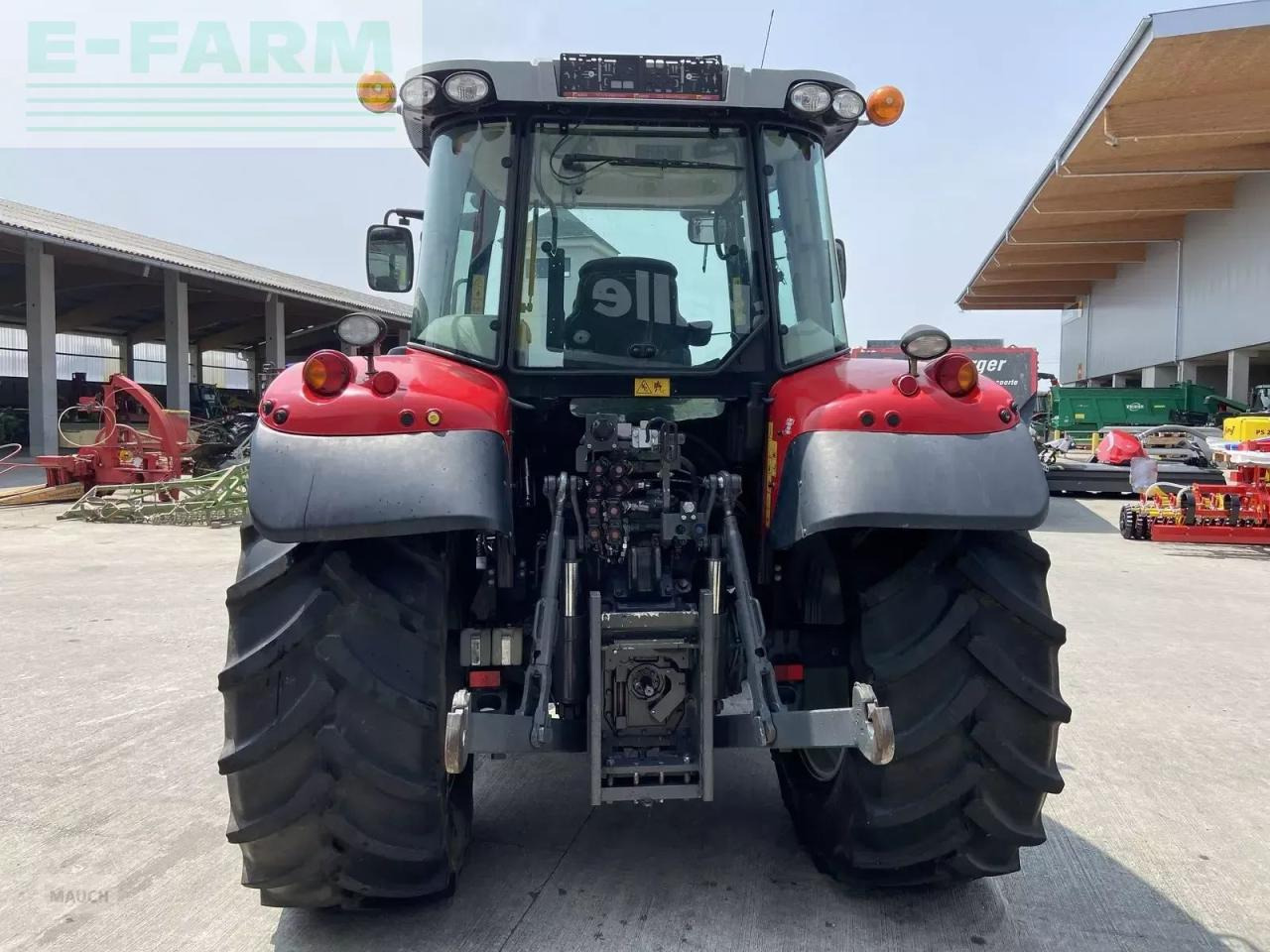 Massey Ferguson mf 5611 dyna-4 essential Essential - Tracteur agricole: photos 5 Massey Ferguson mf 5611 dyna-4 essential Essential - Tracteur agricole: photos 5
