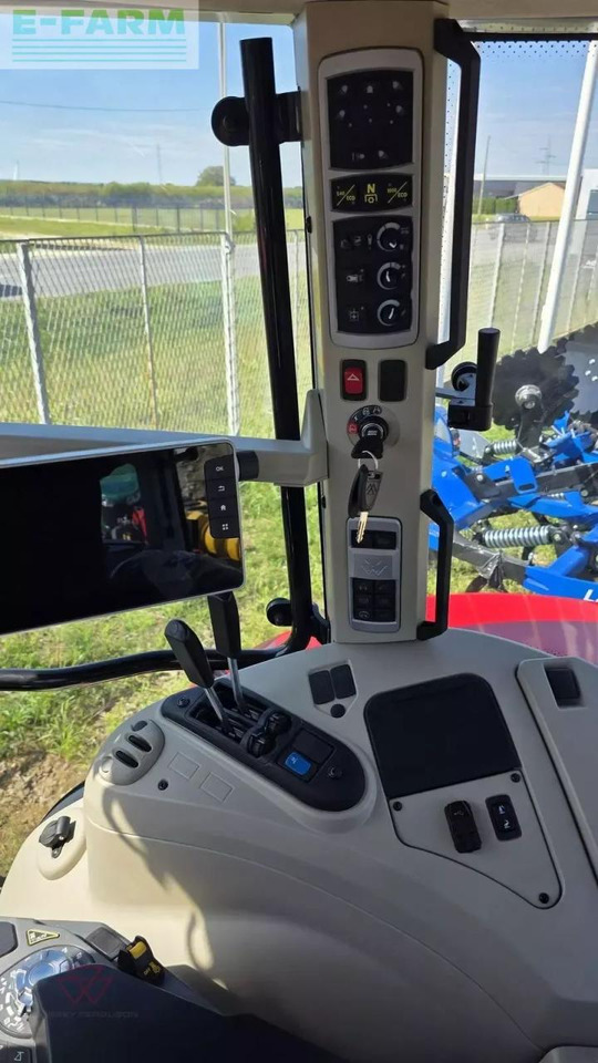 Massey Ferguson mf 7s.155 - Tracteur agricole: photos 5 Massey Ferguson mf 7s.155 - Tracteur agricole: photos 5