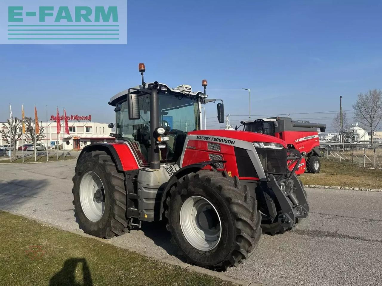 Massey Ferguson mf 8s.205 - Tracteur agricole: photos 1 Massey Ferguson mf 8s.205 - Tracteur agricole: photos 1