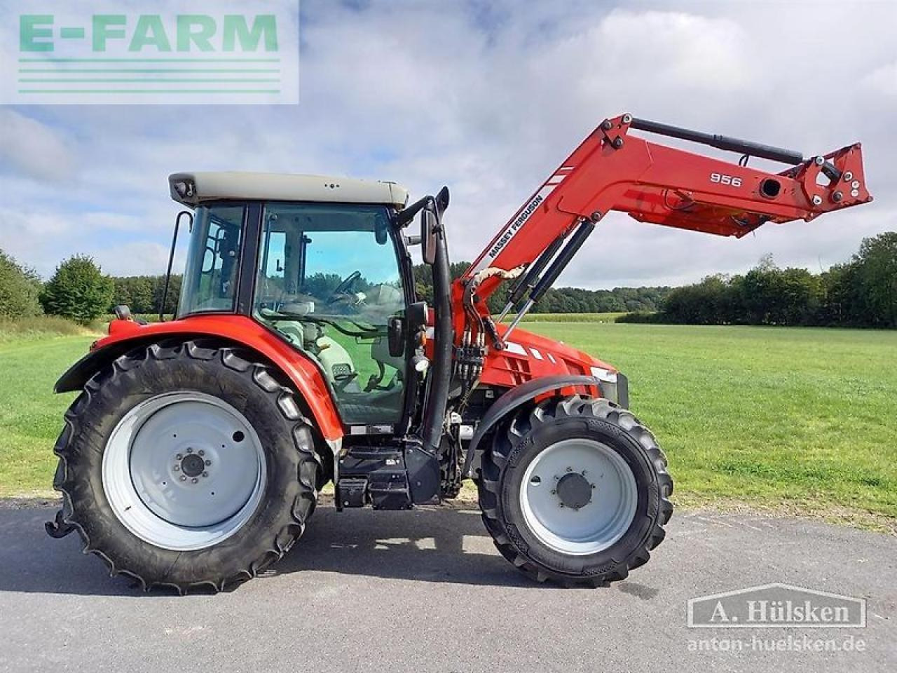 Massey Ferguson mf5611dyna4 - Tracteur agricole: photos 5 Massey Ferguson mf5611dyna4 - Tracteur agricole: photos 5