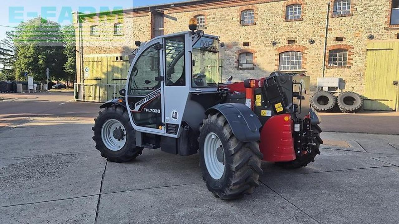 Massey Ferguson th.7038 - Chariot télescopique: photos 3 Massey Ferguson th.7038 - Chariot télescopique: photos 3